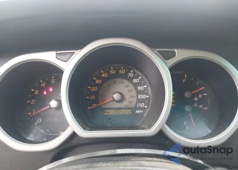 2004 Toyota 4Runner Sr5 V6 z USA, uszkodzony, nr VIN JTEZU14RX40024706